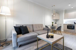 Urban Chic - Luxury Warsaw Stays - Mennica Residence - 4 Bedrooms, Warsaw